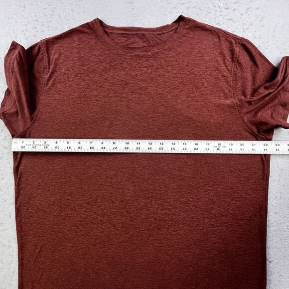 Vuori Strato Tech T-Shirt Adult Large Red Short Sleeve Performance Athletic Tee - Picture 7 of 8